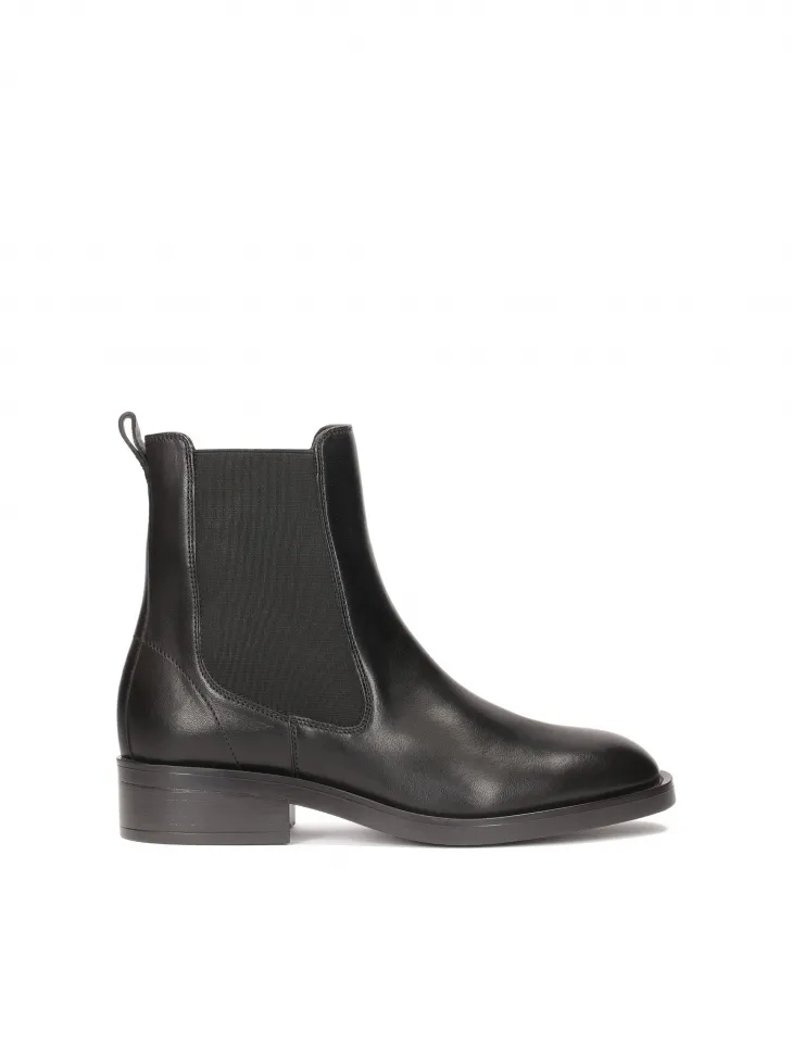 Bottes Chelsea en cuir avec bandes en caoutchouc dans la tige