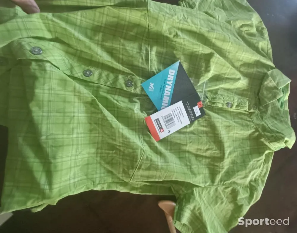 Chemise Femme aiguille Manches courtes vert XS neuf Ajouté le : 23/07/2024