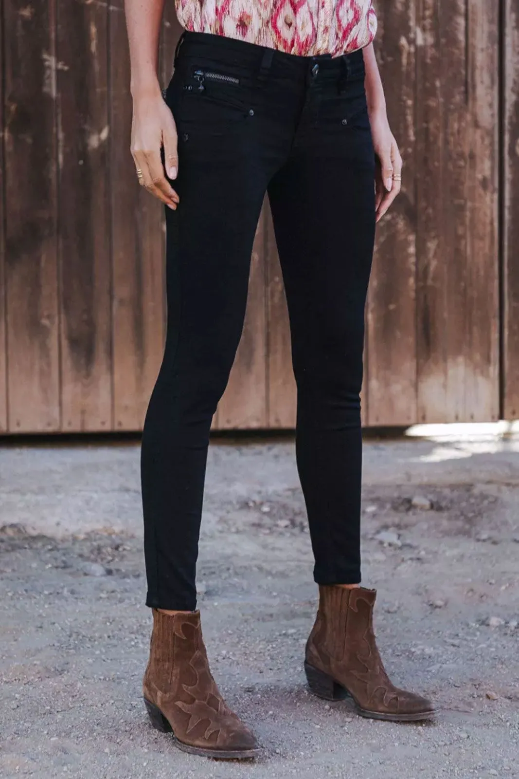 Jean FREEMAN T.PORTER ALEXA CROPPED Black