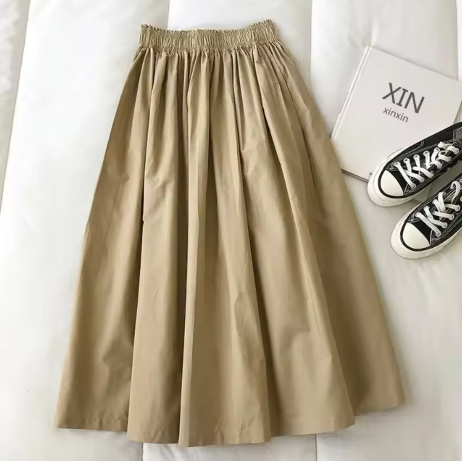 Léa - Jupe mi-Longue Plissée avec Taille élastique pour un Confort chic