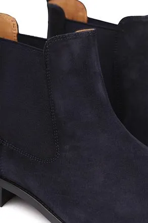 Suitable Chelsea Boot Suede Marine 15632-S0237 commander en 